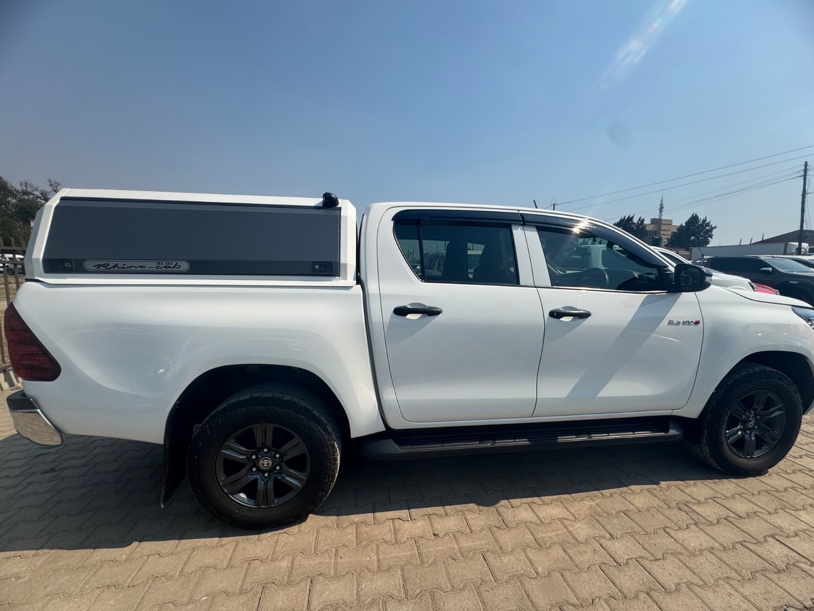 HILUX Toyota Hilux 2.4 GD6 Raider X 4x4 Double Cab Pickup