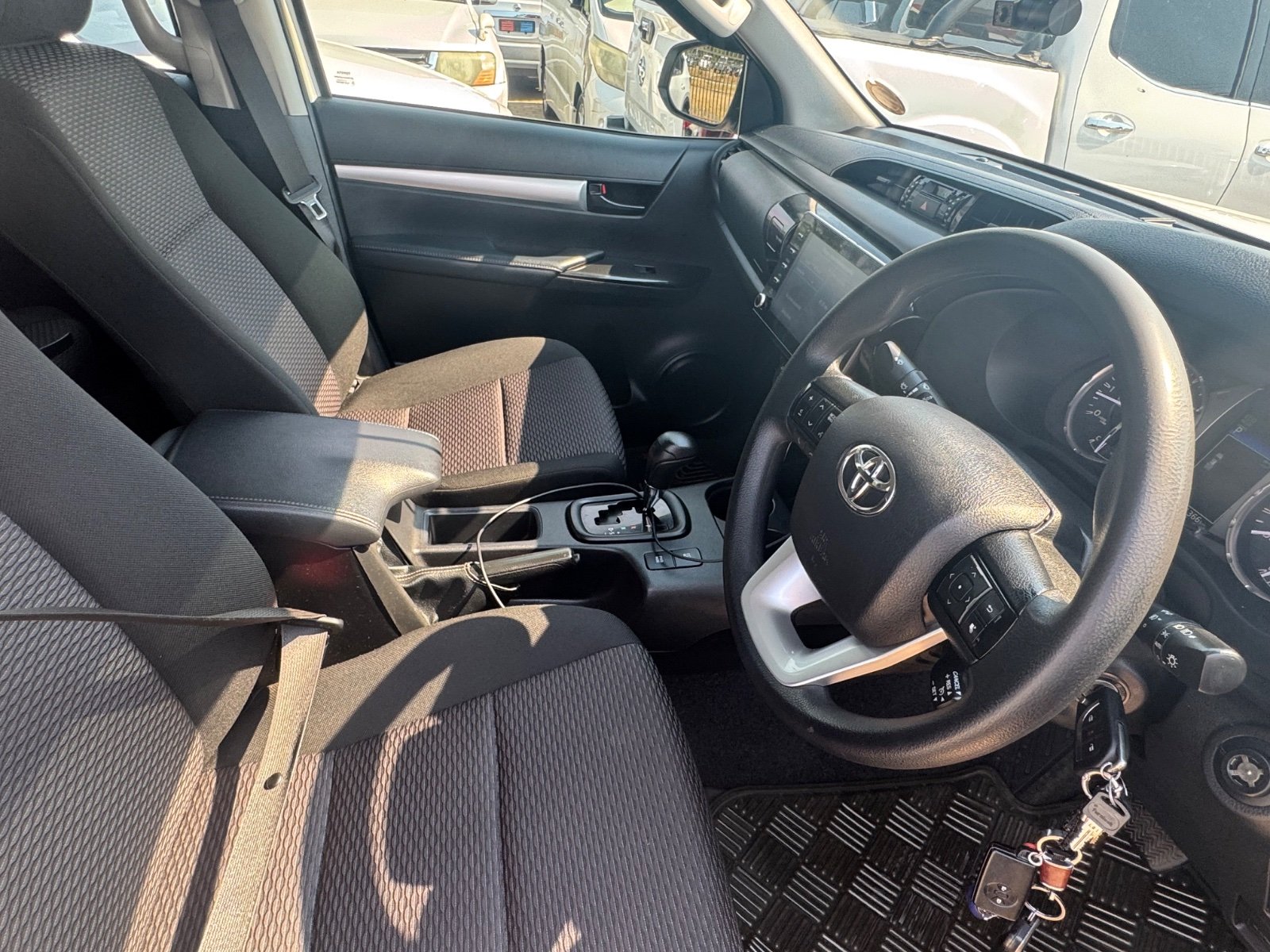 HILUX Toyota Hilux 2.4 GD6 Raider X 4x4 Double Cab Pickup